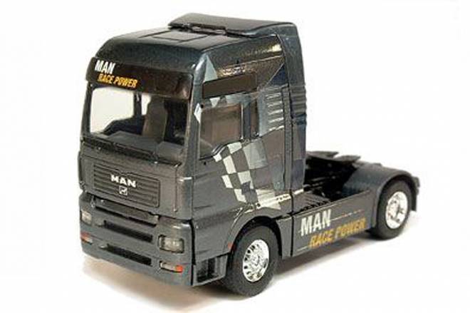 TGA XXL 2achs in schwarz -Limitierte Edition anläßlich dem Truck Race 2007 auf dem Nürburgring-
