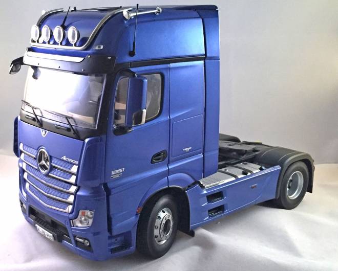  Actros Gigaspace 4x2