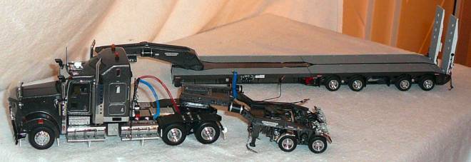 T908 3achs Zugmschine mit 2achs Dolly und 5achs verbreiterbarem -Drake- in grau T09007B