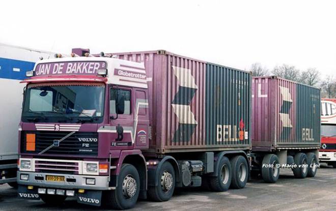 F12 GLOBETROTTER RIGED CONTAINER TRUCK 8X2