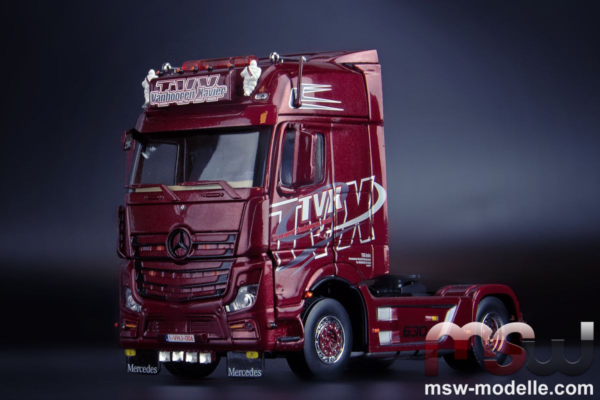 1/32 scale mercedes benz New actros mp4 camión tractor White DIECAST Model Toy 